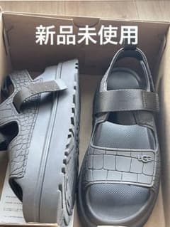 UGG 　ゴールデングロウ　エンボス　サンダル　カーキ　24 新品未使用のサムネイル