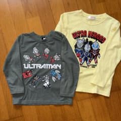 ウルトラマン長袖Tシャツのサムネイル