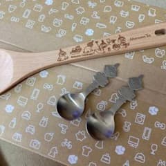 新品未使用　ムーミン&アフタヌーンティーコラボ&スプーン　メルカリ便発送のサムネイル