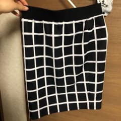 タイトスカートのサムネイル