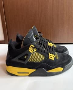 NIKE AIR JORDAN 4 RETRO THUNDER UK8のサムネイル