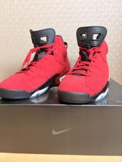 NIKE AIR JORDAN 6 RETRO レッド スニーカーのサムネイル