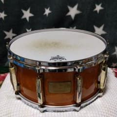 pearl classic custom ワンピース スネア ドラムのサムネイル