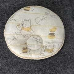 くまのプーさん ドーナツ枕　西松屋のサムネイル