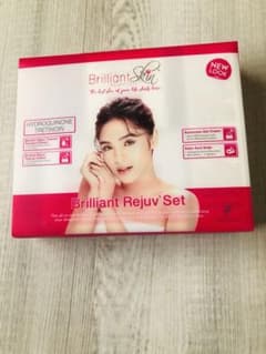 Brilliant Skin Essentials Rejuv Setのサムネイル