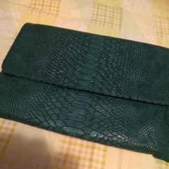 クラッチバッグのサムネイル