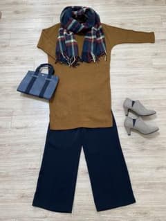 コーデ売り　綺麗め　AMERICAN HOLIC 、GUのサムネイル