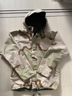 ADVENTURE TECH製 GORE-TEX パーカーリバーシブルのサムネイル