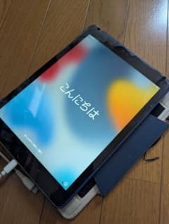 Apple iPad 本体(カバーと充電器付き) - メルカリ