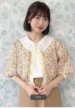 フィント　白　デカ襟　五分袖　ブラウスのサムネイル