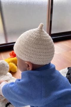 Hand-knitted Pikmin hat, white, size S, 3-6 months, pointed hat