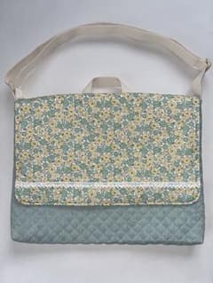 図書袋　ショルダー　レッスンバッグ　絵本袋　入園入学　小花柄　ハンドメイドのサムネイル