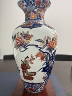 色絵 花鳥文 輪花形 花瓶 陶磁器 金彩 色絵 花鳥人物文 花瓶 陶磁器 - メルカリ