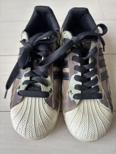adidas Superstar カモフラージュ柄 スニーカーのサムネイル