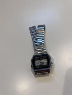 CASIO デジタル腕時計 シルバーカラーのサムネイル