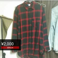 H&M　赤チェックロングシャツのサムネイル