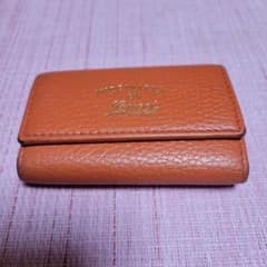 Gucci オレンジ レザー キーケース 値下げのサムネイル