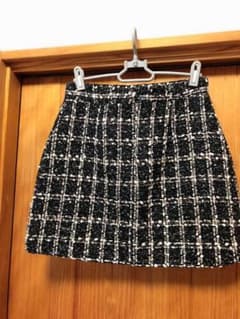 ミニスカートのサムネイル