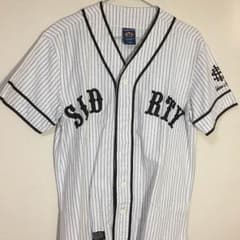 【2017春夏メンズトレンド】ベースボールシャツ 白黒 ストリートのサムネイル