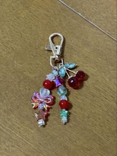 ビーズチャーム 花とチェリーのサムネイル