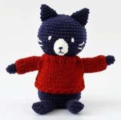 Itohen lab 編みものキット 猫のぬいぐるみ 赤いセーターのサムネイル