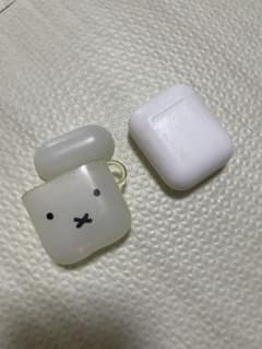 ケース付き AirPods チャージャーのみのサムネイル