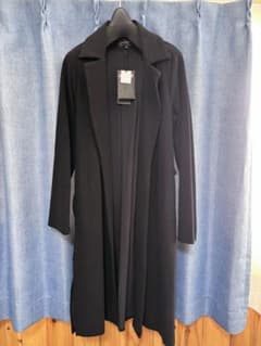 バレンザ ブラックロングカーディガン スワロフスキー刺繍 - メルカリ