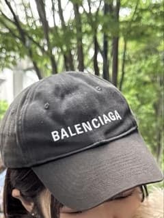 BALENCIAGA キャップのサムネイル