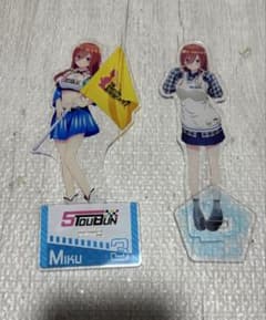 ナ*ー様 中野三玖アクリルスタンド　レースクイーン　ヴィレッジヴァンガードのサムネイル