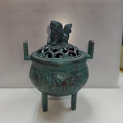 青銅製 獅子彫刻 足付き香炉 - メルカリ