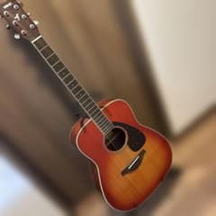 【限定値下げ中】【ケース付き】YAMAHA FG820アコースティックギターのサムネイル