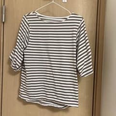 イーザッカマニアストアーズ　デザインスリーブカットソー　グレージュ✖️オフ　M-Lのサムネイル