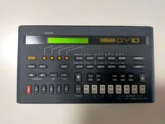 YAMAHA　QY10のサムネイル