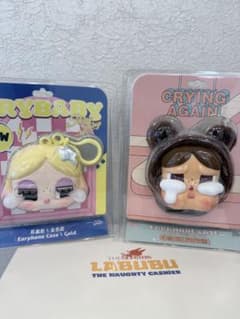 POP MART Crybaby イヤホンケース 2種セットのサムネイル