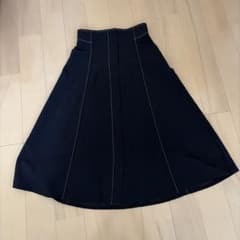 ホワイトステッチ ロングフレアスカートのサムネイル