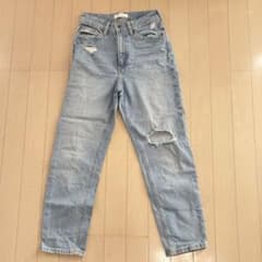 H&M ハイウエスト ダメージデニム テーパード ライトブルー EUR34のサムネイル