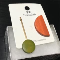 ピアスのサムネイル