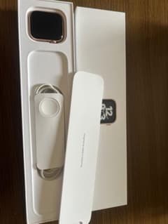 Apple Watch 本体 スターライト スポーツバンド 44mmのサムネイル