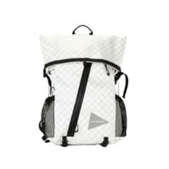 and wander [アンドワンダー] 18L バックパック