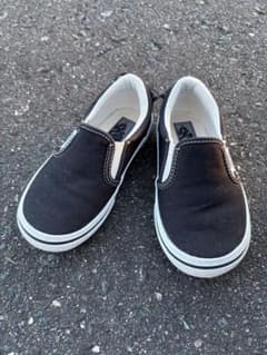 VANS キッズ スリッポン ブラック 18cmのサムネイル