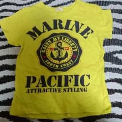 カジュアルTシャツのサムネイル