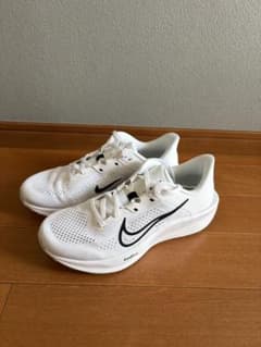 【決定】NIKE スニーカー ホワイトのサムネイル