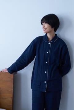 新品】リライブネイビー ボタン付き パジャマ - メルカリ