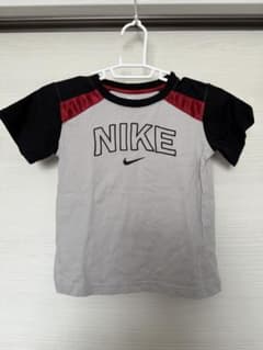 NIKE 半袖Tシャツのサムネイル