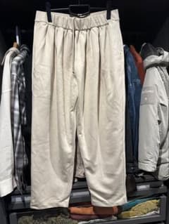 UNIQLO U スウェットパンツ ベージュ XLのサムネイル