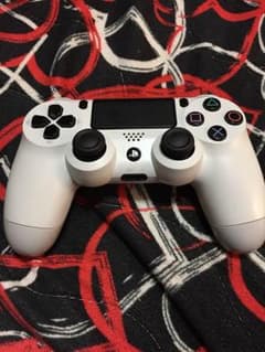 PS4 コントローラーのサムネイル