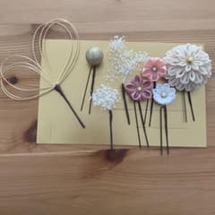 つまみ細工和装髪飾りのサムネイル