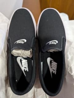 新品 Nike ナイキ 24cmのサムネイル