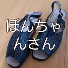 サンダル靴のサムネイル
