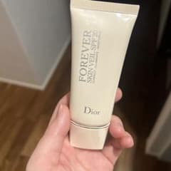 DIORのサムネイル